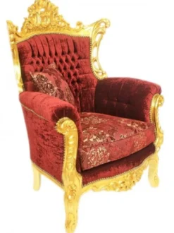 Casa Padrino Barock Wohnzimmer Set Master im edlen Bordeaux Muster Samtstoff und Gold - 2er Sofa und 2 Sessel - Masse: 158x129x60 cm / 85x127x65 cm