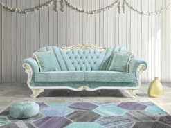 Casa Padrino Barock Wohnzimmer Set Hellgrün / Weiß / Gold - 2 Sofas & 2 Sessel & 1 Couchtisch - Edle Wohnzimmer Möbel im Barockstil