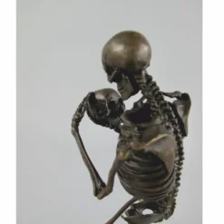 Casa Padrino Bronze Deko Skulptur Skelett H. 31 cm - Deko Accessoires