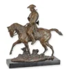 Casa Padrino Bronze Skulptur Reiter mit Jagdhorn Bronzefarben / Schwarz 15,5 x 40,5 x H. 39 cm - Bronzefigur mit Marmorsockel - Luxus Deko