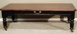 Casa Padrino Couchtisch im Antik Stil, Schwarz / Braun, Massivholz Pinie und Metall, 140 x 70 x 48 cm