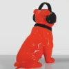 Casa Padrino Deko Skulptur Hund Bulldogge mit Kopfhörern Rot / Schwarz H. 120 cm