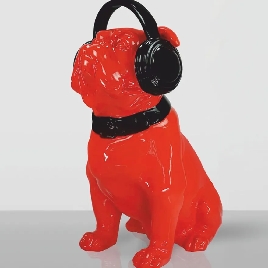 Casa Padrino Deko Skulptur Hund Bulldogge mit Kopfhörern Rot / Schwarz H. 120 cm