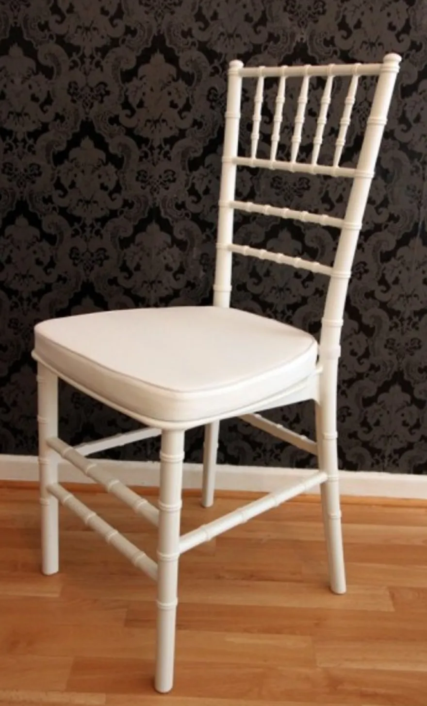 Casa Padrino Designer Acryl Stuhl Ghost Chair in Weiß mit Sitzkissen 40 x 46 x 92,5 cm