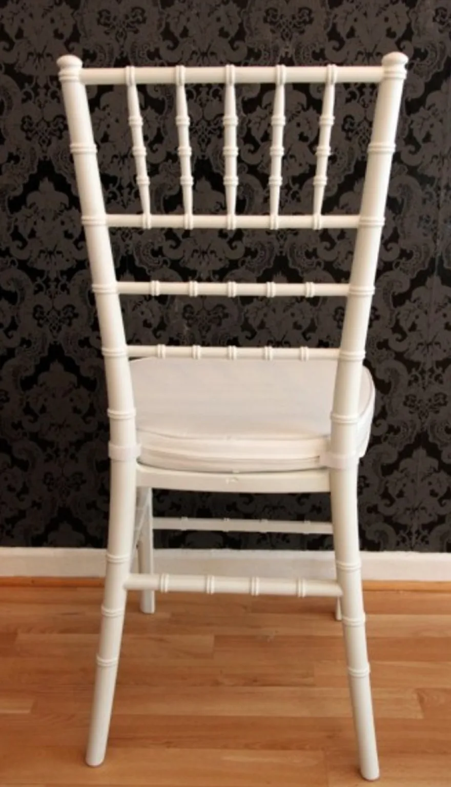 Casa Padrino Designer Acryl Stuhl Ghost Chair in Weiß mit Sitzkissen 40 x 46 x 92,5 cm