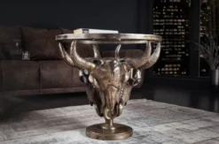 Casa Padrino Designer Couchtisch Antik Bronze Ø 56 x H. 53 cm - Runder Wohnzimmertisch mit 3 dekorativen Stierköpfen und Glasplatte - Wohnzimmer Möbel