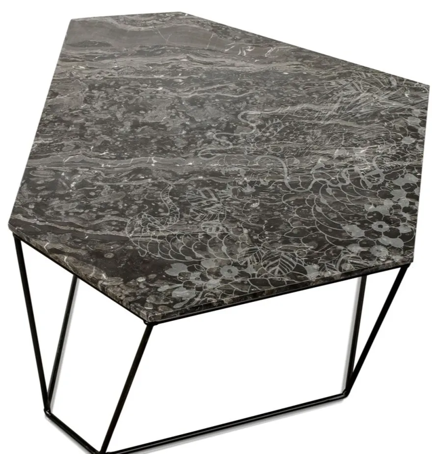 Casa Padrino Designer Couchtisch Schwarz mit Muster / Schwarz 89 x 54 x H. 30 cm - Luxus Wohnzimmertisch mit Marmorplatte