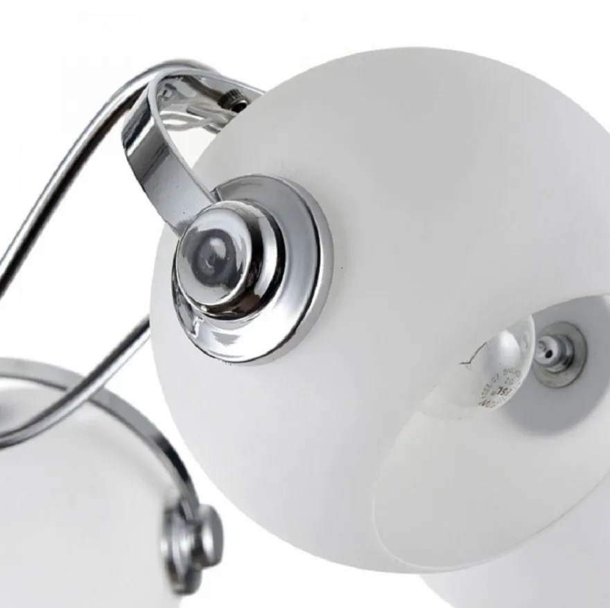 Casa Padrino Designer Deckenleuchte Silber / Weiß Ø 86 x H. 28 cm - Moderne Deckenlampe mit kugelförmigen Lampenschirmen
