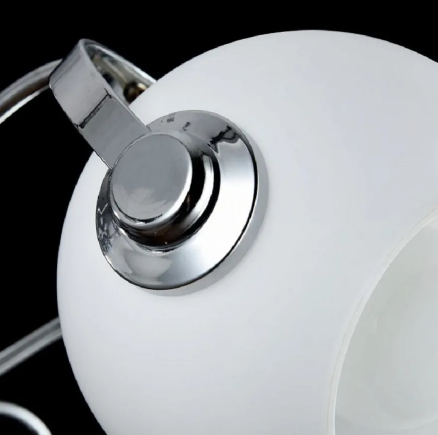 Casa Padrino Designer Deckenleuchte Silber / Weiß Ø 86 x H. 28 cm - Moderne Deckenlampe mit kugelförmigen Lampenschirmen