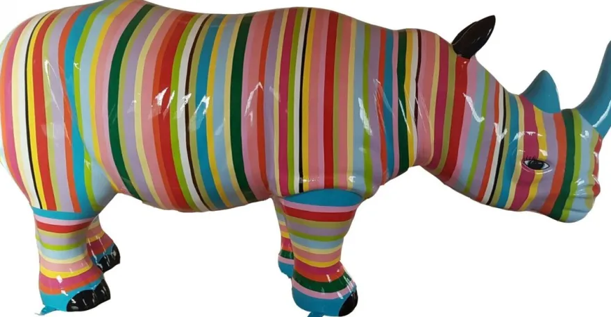 Casa Padrino Designer Dekofigur Nashorn mit Streifen Mehrfarbig 175 x H. 80 cm - Riesige Deko Skulptur - Gartenfigur - Gartendeko