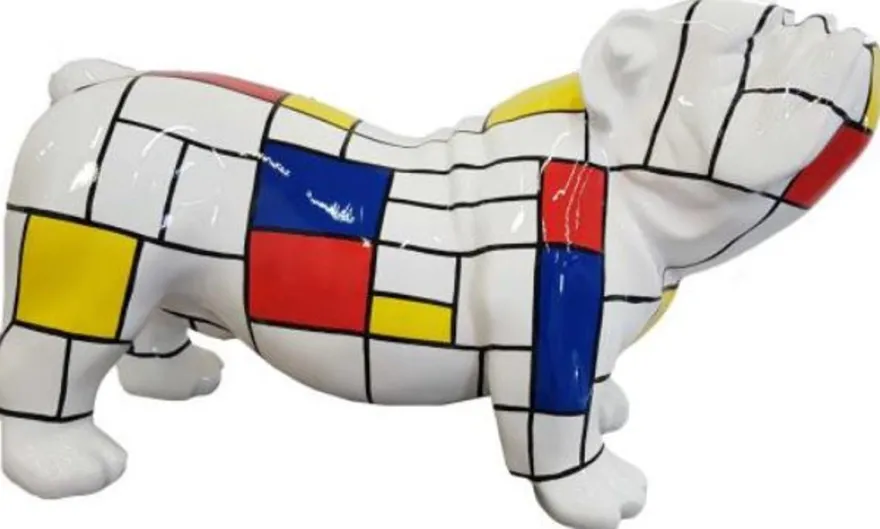 Casa Padrino Designer Dekofigur Hund Bulldogge Weiß / Mehrfarbig 55 x H. 32 cm - Wetterbeständige Deko Skulptur - Wohnzimmer Deko - Garten Deko - Designer Deko Tierfigur