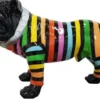 Casa Padrino Designer Dekofigur Hund Bulldogge Schwarz / Bunte Streifen 59 x H. 40 cm - Wetterbeständige Deko Skulptur - Wohnzimmer Deko - Garten Deko - Designer Deko Tierfigur