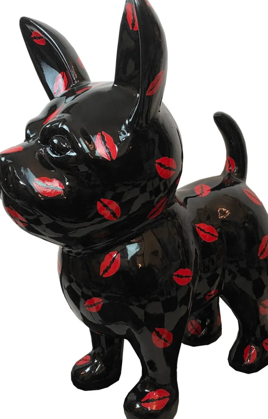 Casa Padrino Designer Dekofigur Chihuahua Hund Schwarz / Rot H. 91 cm - Wetterbeständige Deko Skulptur - Wohnzimmer Deko - Garten Deko - Designer Deko Tierfigur