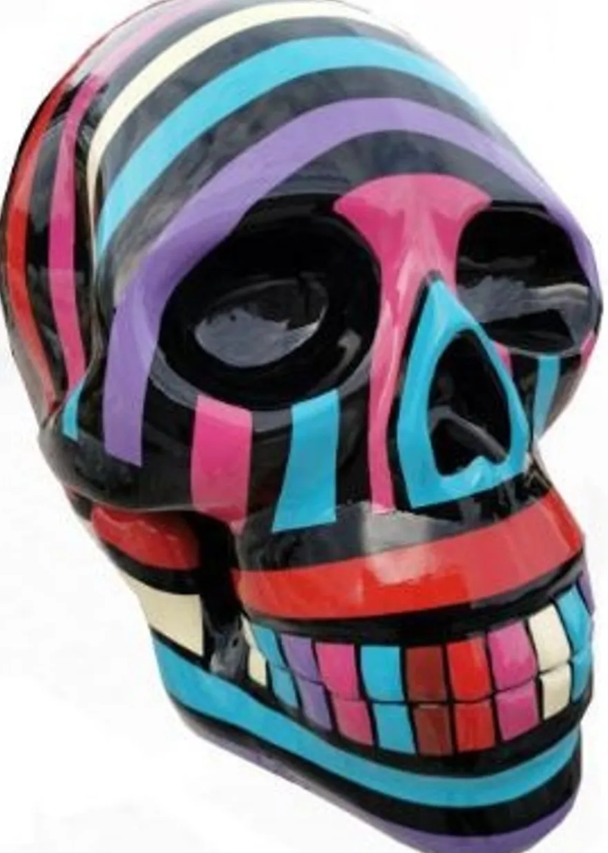 Casa Padrino Designer Deko Skulptur Totenkopf Schwarz / Bunt 44 x 58 x H. 66 cm - Wetterbeständige Dekofigur - Wohnzimmer Deko - Garten Deko