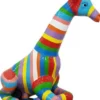 Casa Padrino Designer Deko Skulptur sitzende Giraffe mit Streifen Bunt H. 80 cm - Wetterbeständige Dekofigur - Wohnzimmer Garten Terrassen Deko