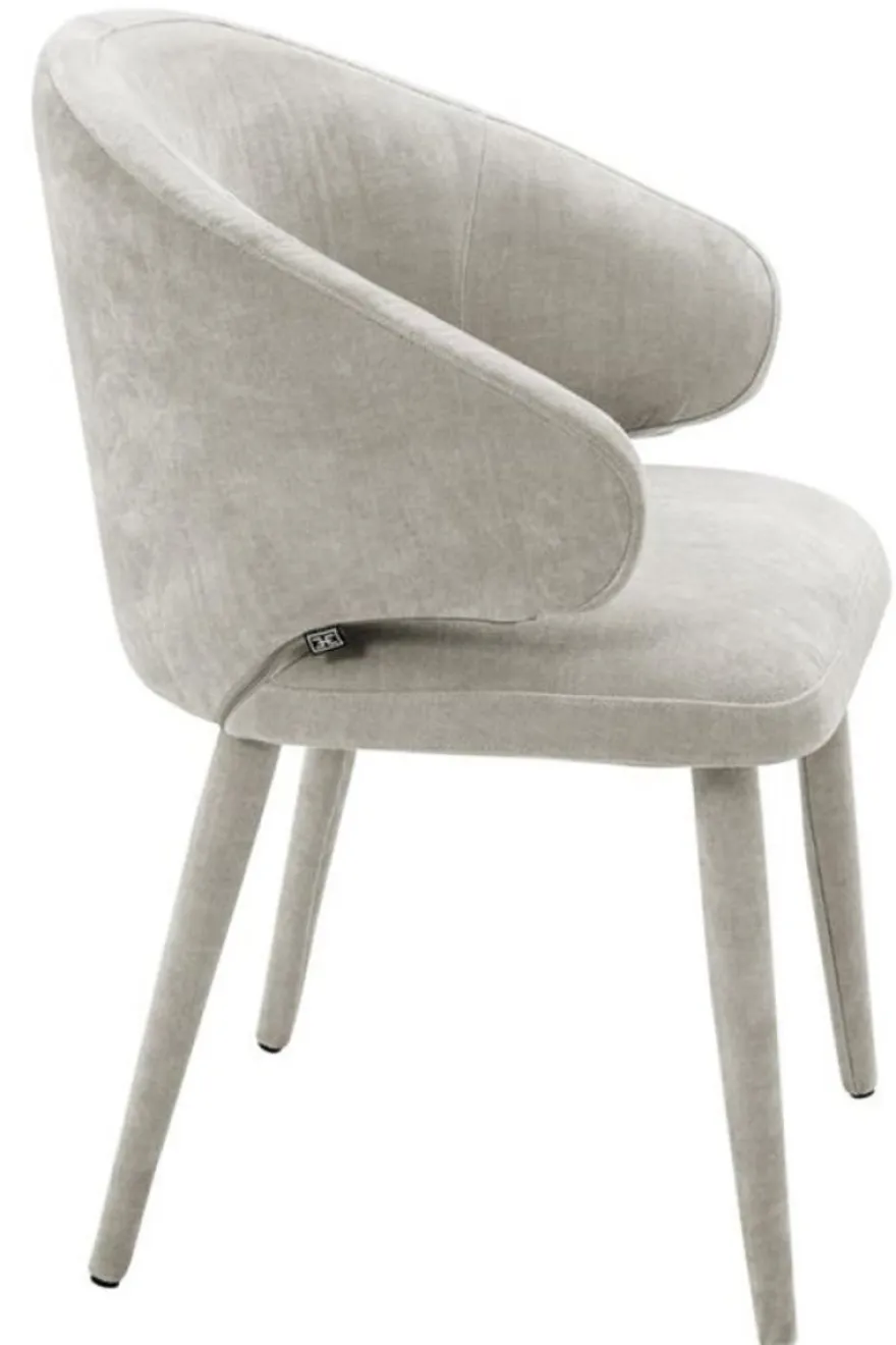 Casa Padrino Designer Esszimmerstuhl mit Armlehnen in Sandfarben 62 x 55 x H. 79 cm