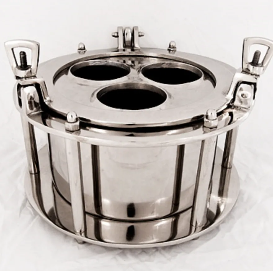 Casa Padrino Designer Flaschenständer aus Aluminium in Nickel, Durchmesser 32 x H 16 cm