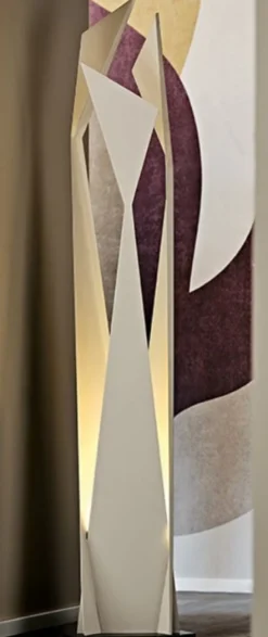 Casa Padrino Designer LED Stehleuchte Titanfarben / Schwarz 47 x 40 x H. 204 cm - Moderne Edelstahl Stehlampe - Wohnzimmer Lampe - Luxus Qualität