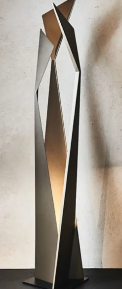 Casa Padrino Designer LED Stehleuchte Bronzefarben / Schwarz 47 x 40 x H. 204 cm - Moderne Edelstahl Stehlampe - Wohnzimmer Lampe - Luxus Qualität