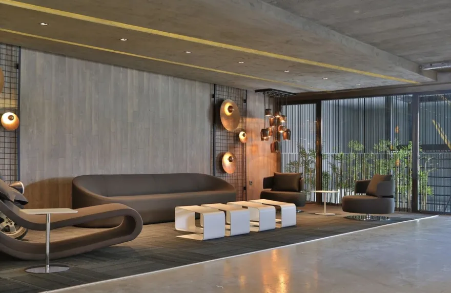 Casa Padrino Designer Sofa Grau 315 x 82 x H. 70 cm - Wohnzimmer Sofa - Loft Sofa - Hotel Sofa - Lobby Sofa - Luxus Qualität