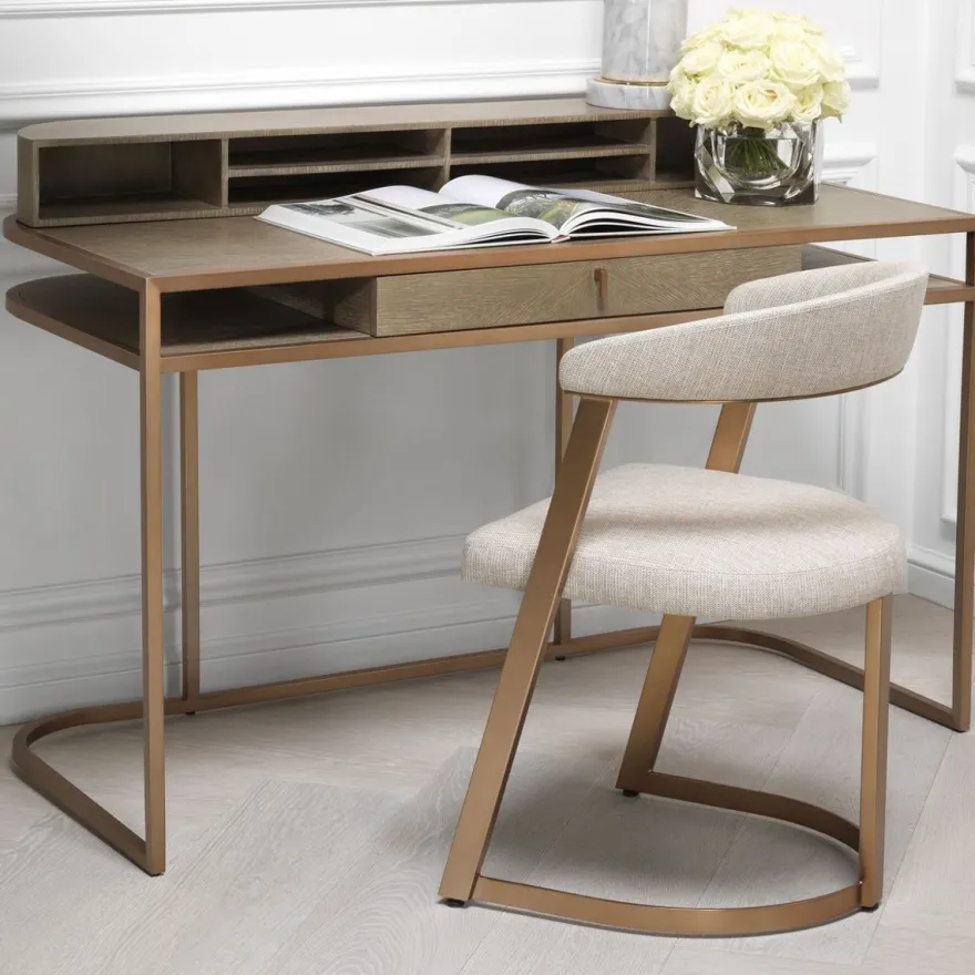 Casa Padrino Designer Stuhl mit Armlehnen Naturfarben / Messingfarben 53,5 x 49 x H. 78 cm - Esszimmerstuhl - Bürostuhl - Designermöbel