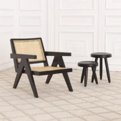 Casa Padrino Designer Stuhl Schwarz / Naturfarben 58 x 82 x H. 70 cm - Massivholz Stuhl mit Armlehnen und handgewebtem Rattangeflecht - Luxus Wohnzimmer Möbel
