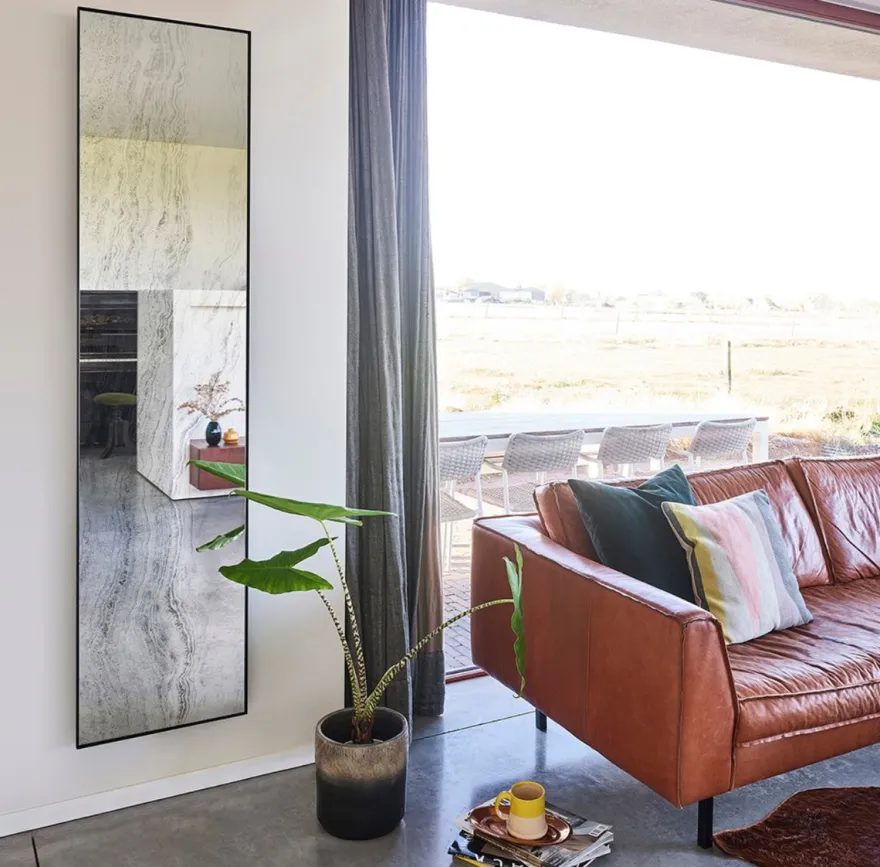 Casa Padrino Designer Wandspiegel Schwarz 41 x 2 x H. 174 cm - Wohnzimmer Spiegel - Schlafzimmer Spiegel - Badezimmer Spiegel - Garderoben Spiegel - Luxus Kollektion