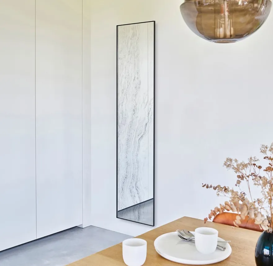 Casa Padrino Designer Wandspiegel Schwarz 41 x 2 x H. 174 cm - Wohnzimmer Spiegel - Schlafzimmer Spiegel - Badezimmer Spiegel - Garderoben Spiegel - Luxus Kollektion