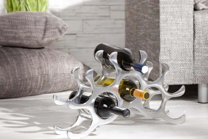 Casa Padrino Designer Weinregal für 10 Flaschen aus poliertem Aluminium - Silber, 48 x 11 x 28 cm