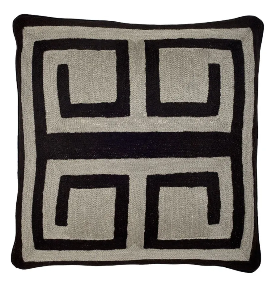 Casa Padrino Designer Zierkissen Schwarz & Grau 50 x H. 50 cm - Luxus Kissen