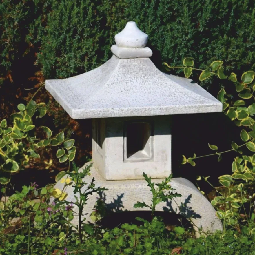 Casa Padrino Garten Leuchte im Japanischen Stil Pagode Weiß H. 53 cm - Garten Beleuchtung