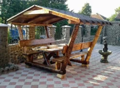Casa Padrino Garten Pavillon Rustikal mit Tisch und 2 Gartenbänken - Eiche Massivholz - Überdachtes Gartenmöbel Set - 200 x 175 x 220 cm