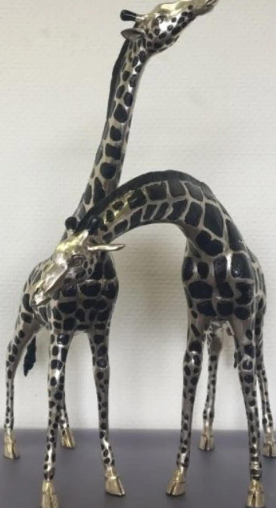 Casa Padrino Giraffen Bronzefiguren Set Silber / Schwarz 40 x 9 x H. 52 cm - Luxus Qualität