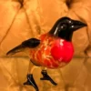 Casa Padrino Glasfigur Chickadee Vogel, bunte Dekofigur, Skulptur aus Glas, 10,5 x 3,5 x H 6,2 cm