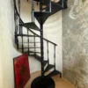 Casa Padrino Gusseisen Wendeltreppe Weiß Ø 155 x H. 300 cm - Rustikale Spiraltreppe mit 15 Stufen - Massive Gusseisen Treppe