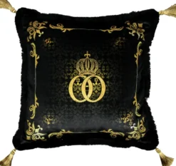 Casa Padrino Harald Glööckler Luxus Barock Kissen Pompöös Schwarz / Gold mit Krone, Strasssteinen und Troddeln 50 x 50 cm
