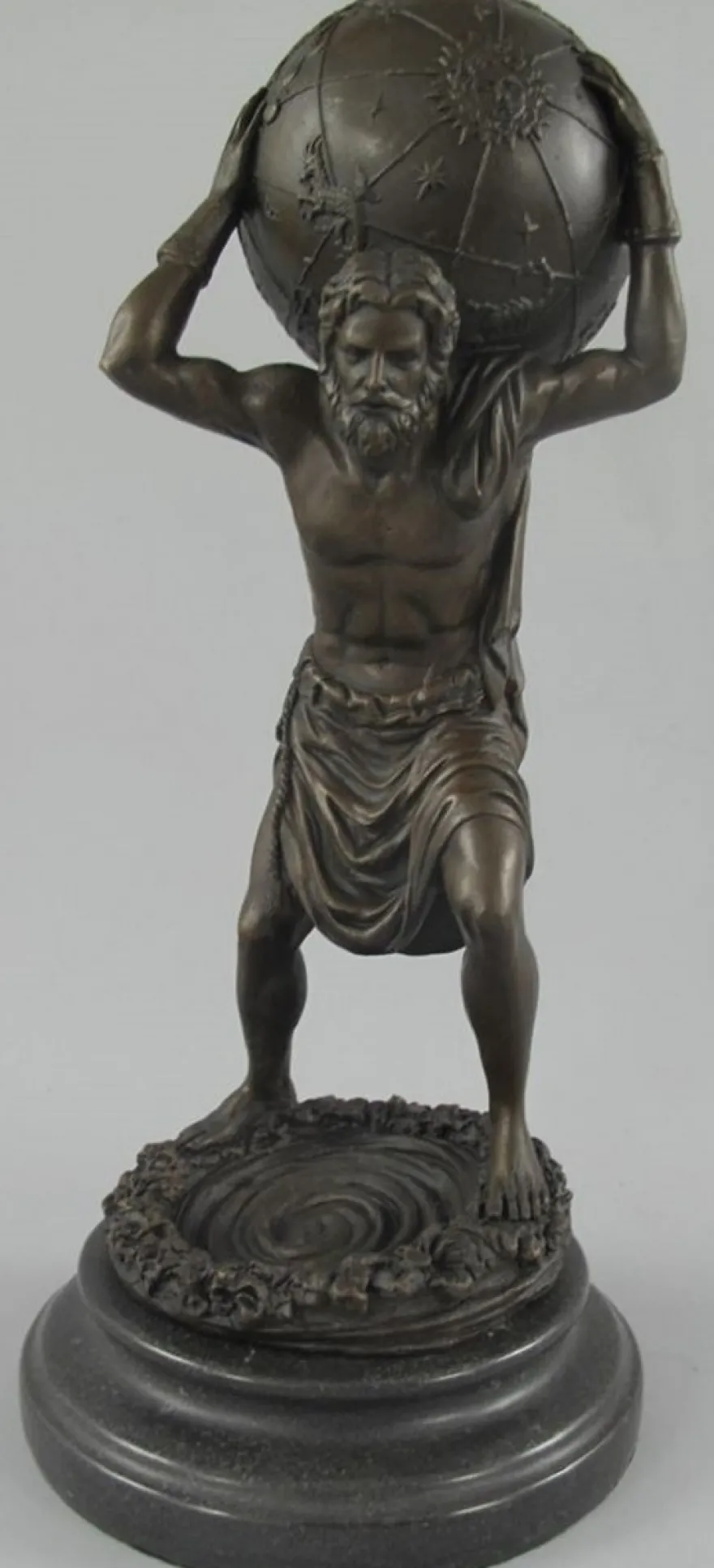 Casa Padrino Jugendstil Bronze Skulptur Mann mit Kugel Bronzefarben / Schwarz 15 x 15 x H. 33 cm - Bronzefigur - Dekofigur - Schreibtisch Deko Accessoires