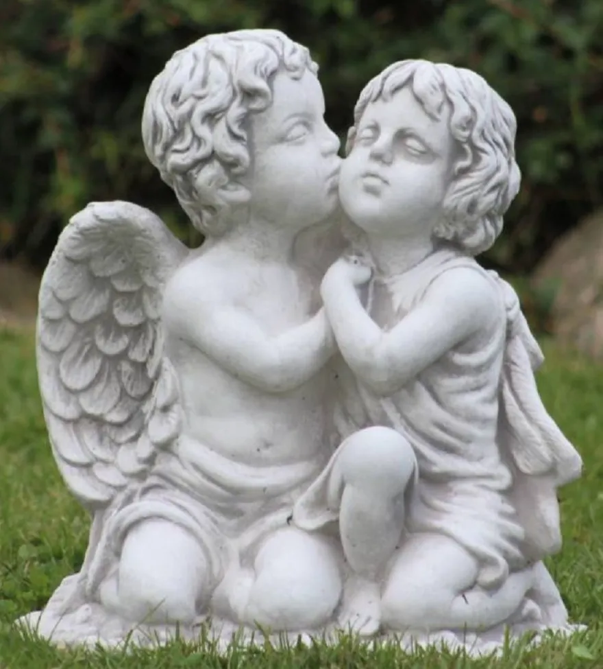Casa Padrino Jugendstil Deko Skulptur 2 Engel Grau 45 x 25 x H. 39 cm - Elegante Deko Stein Figur - Garten Deko - Barock & Jugendstil Deko Accessoires