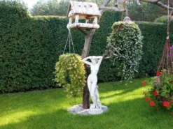 Casa Padrino Jugendstil Garten Deko Skulptur Frau Weiß / Grau H. 80 cm - Elegante Garten Deko Stein Figur - Barock & Jugendstil Garten Deko Accessoires