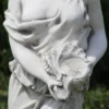 Casa Padrino Jugendstil Garten Deko Skulptur Frau mit Muschel Grau 44 x 44 x H. 138 cm - Elegante Garten Deko Stein Figur - Barock & Jugendstil Garten Deko Accessoires