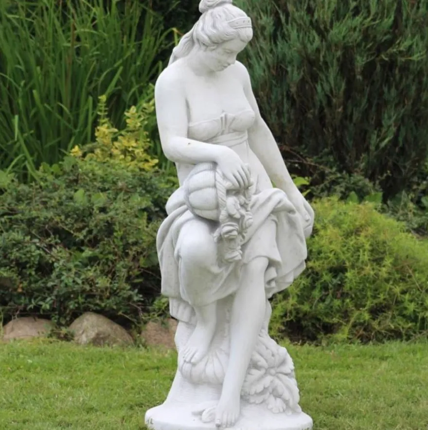 Casa Padrino Jugendstil Garten Deko Skulptur Frau mit Blumenstrauß Weiß / Grau 46 x 46 x H. 121 cm - Elegante Garten Deko Stein Figur - Barock & Jugendstil Garten Deko Accessoires