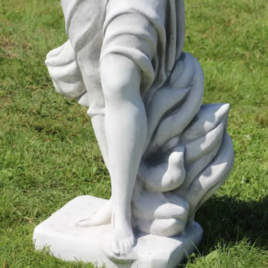 Casa Padrino Jugendstil Garten Deko Skulptur Dame mit Blumenstrauß Grau 31 x 31 x H. 122 cm - Elegante Garten Deko Stein Figur - Barock & Jugendstil Garten Deko Accessoires