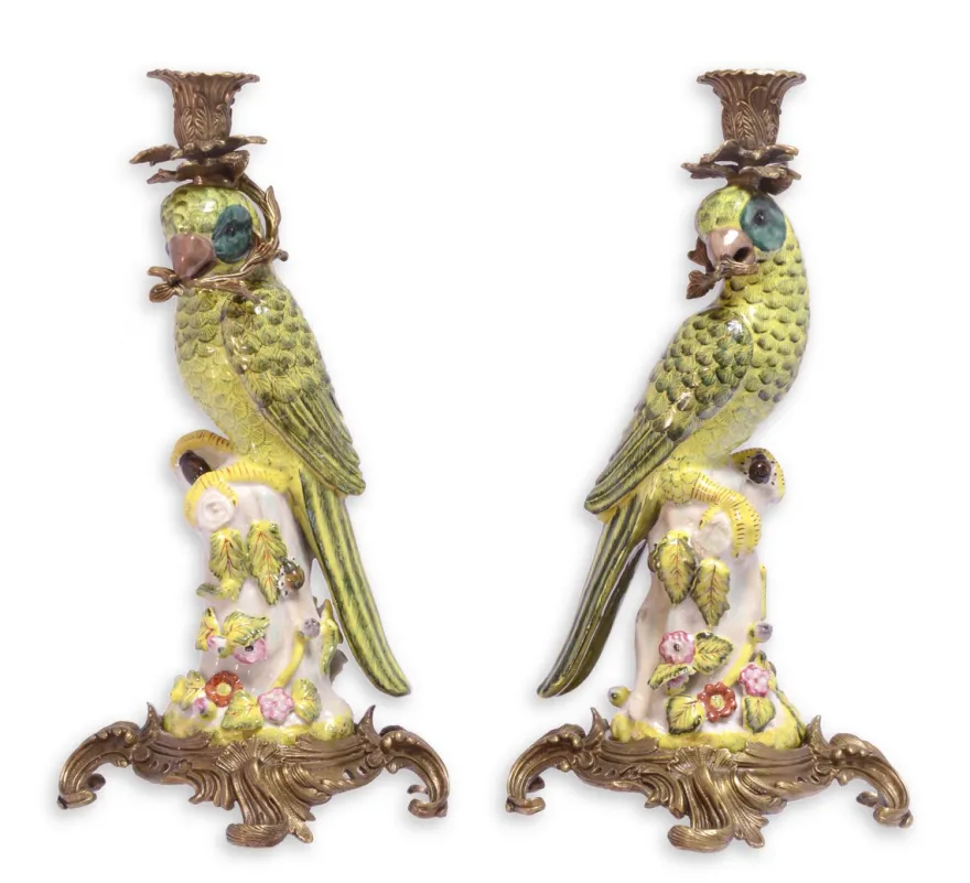 Casa Padrino Jugendstil Kerzenhalter Set Papageien Gelb / Grün / Mehrfarbig / Gold 15,3 x 15,9 x H. 36,3 cm - Porzellan Kerzenständer mit Bronze - Barock & Jugendstil Deko Accessoires