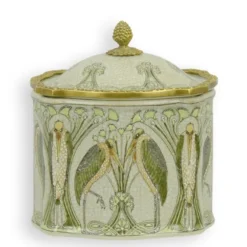 Casa Padrino Jugendstil Porzellan Deckeldose Kraniche Creme / Grün / Gold 16 x H. 17 cm - Prunkvolle Schmuckdose mit Bronze - Barock & Jugendstil Deko Accessoires
