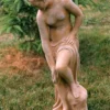 Casa Padrino Jugendstil Skulptur Venus im Bad Antik Stil Grau 23 x H 67 cm Antikstil Erdfarben - Barock Gartendeko - Schwer und Massiv