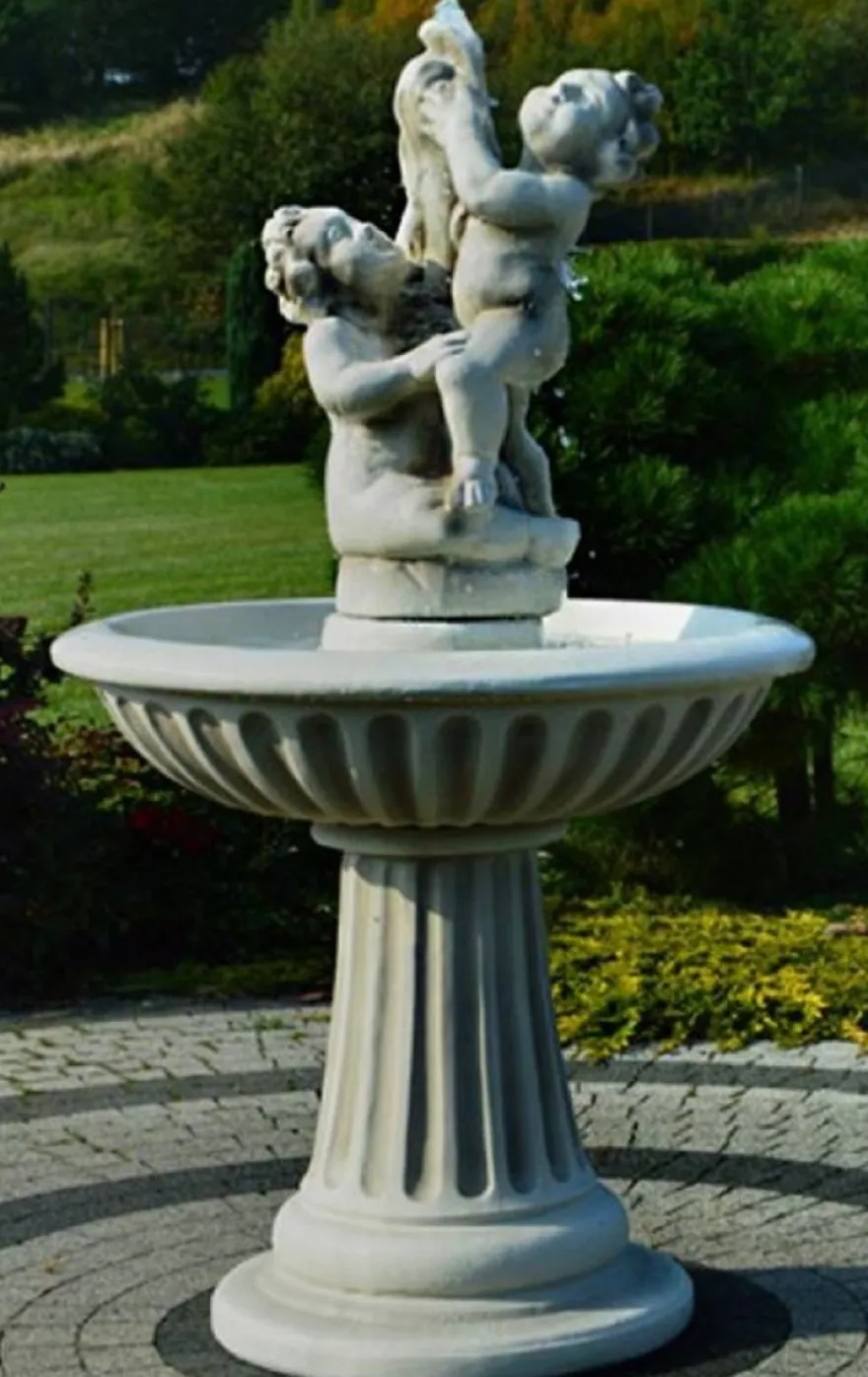 Casa Padrino Jugendstil Springbrunnen Kinder mit Fisch Grau Ø 92 x H. 161 cm - Prunkvoller Gartenbrunnen - Gartendeko Brunnen - Barock & Jugendstil Garten Deko Accessoires