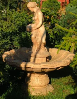Casa Padrino Jugendstil Springbrunnen Beige Ø 125 x H. 170 cm - Prunkvoller Gartenbrunnen - Gartendeko Brunnen - Barock & Jugendstil Garten Deko Accessoires