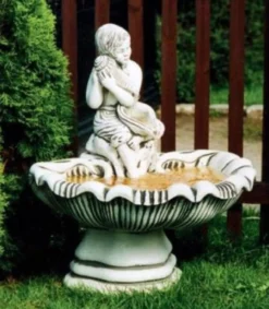 Casa Padrino Jugendstil Springbrunnen Mädchen mit Muschel Weiß / Grau 75 x 70 x H. 87 cm - Prunkvoller Gartenbrunnen - Gartendeko Brunnen - Barock & Jugendstil Garten Deko Accessoires