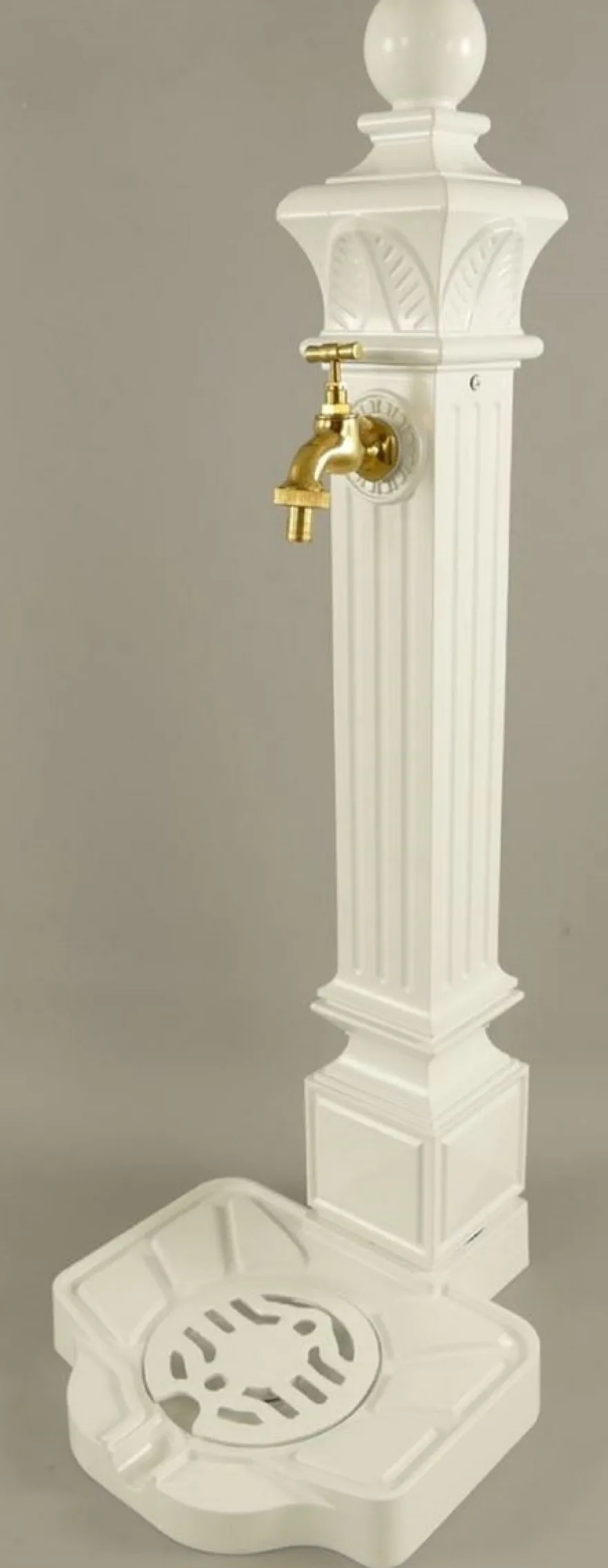 Casa Padrino Jugendstil Wassersäule Weiß / Gold 33 x 29 x H. 83 cm - Nostalgische Aluminium Wasserzapfsäule mit Messing Wasserhahn - Barock & Jugendstil Garten Accessoires