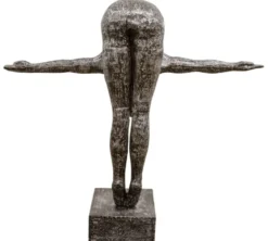Casa Padrino Kunstspringer Skulptur Silber / Schwarz 157 x 54 x H. 135 cm - Luxus Deko Turmspringer Figur